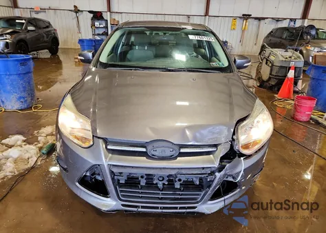 2013 Ford Focus Se z USA, uszkodzony, nr VIN 1FADP3K28DL139686